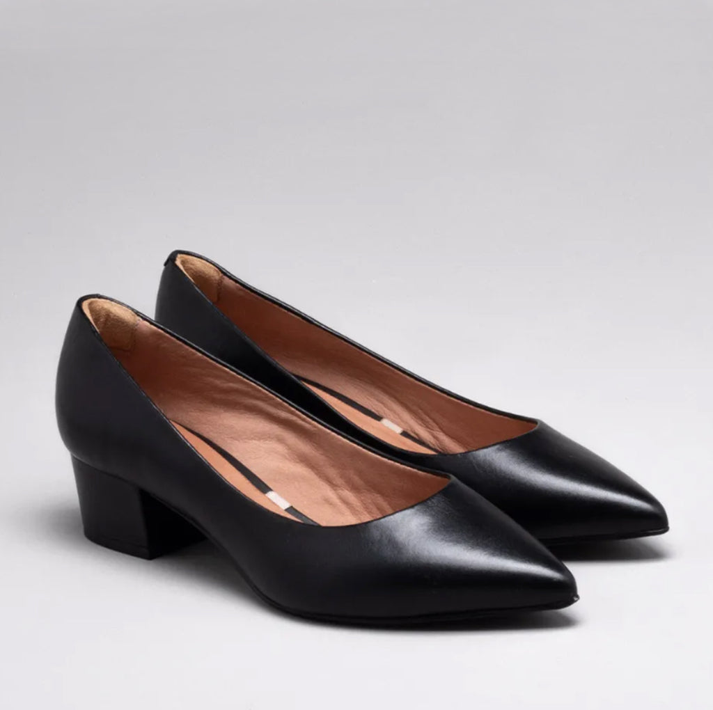 Lucia Low Block Heeled Shoes in Black